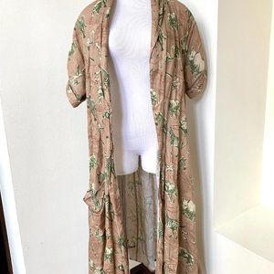 Chufy Memories of Kenya Kaftan Linen Robe Tunic Caftan Duster African Animals